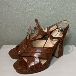 Antonio Melani heels